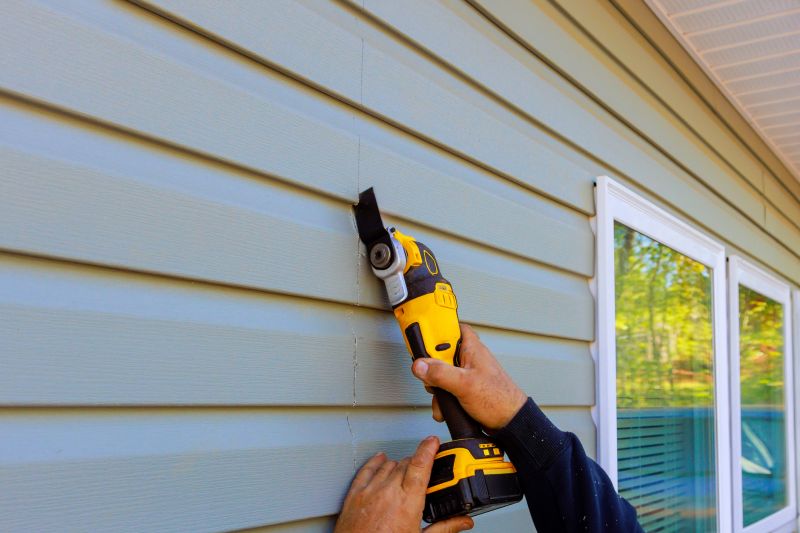 Independent Handymen with Siding Skills